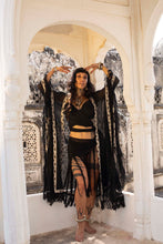 Load image into Gallery viewer, Anapuru Fringed Poncho