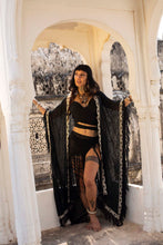 Load image into Gallery viewer, Anapuru Fringed Poncho