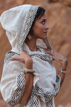 Load image into Gallery viewer, Kanindé Hoodie Scarf