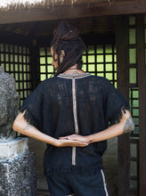 Load image into Gallery viewer, Makuxi Cross Over Vest