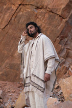 Load image into Gallery viewer, Korubo Open Poncho / Shawl
