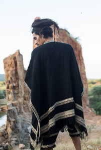 Korubo Open Poncho / Shawl